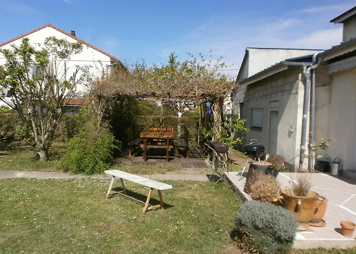 2 Gites A Fleury Les Aubrais 1 Studio Pour 2 Adultes Ou 1 Gite Pour 2 Adultes Et 2 Enfants